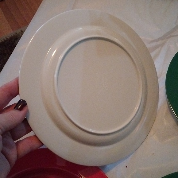 FAO Schwartz Nutcracker, set of 4 Cups + 4 Dessert Plates in Melamine - Picture 10 of 13